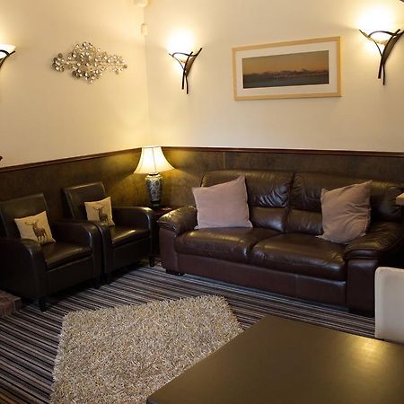 Bennachie Lodge Hotel Kemnay ภายนอก รูปภาพ